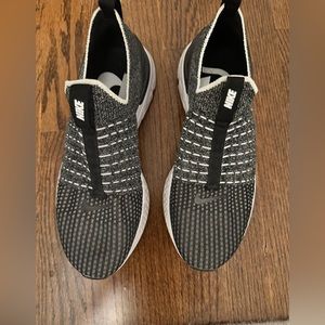 Nike React Phantom Run Flyknit - M9.5/ w11